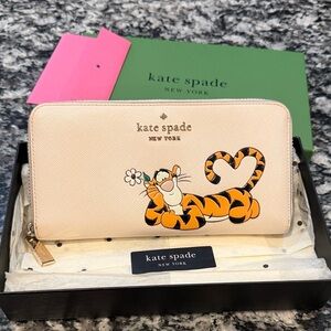 Kate Spade New York X Disney Tigger Large Continental Wallet